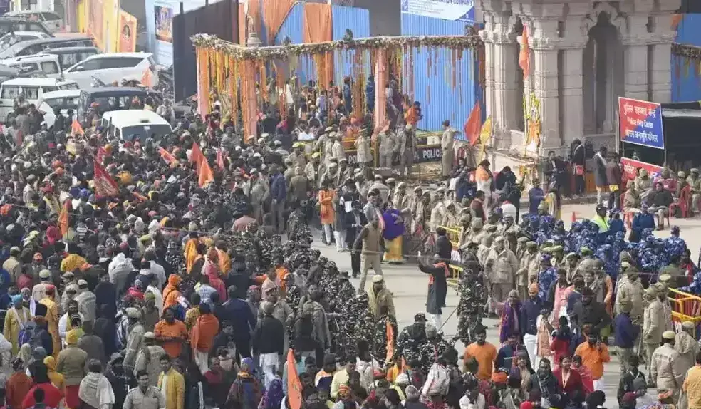 Ram Mandir 'नहीं रोके गए दर्शन', Ayodhya पुल‍िस ने खबर का क‍िया खंडन, कहा- धैर्य बनाए रखें. ANN