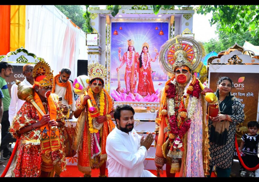 तरुण खन्ना ने दिल्ली में स्थापित कलर्स के अभिनव 4डी ‘लक्ष्मी नारायण’ मंदिर की तारीफ करते हुए, इसे ‘आध्यात्मिक शांति का स्रोत’ बताया