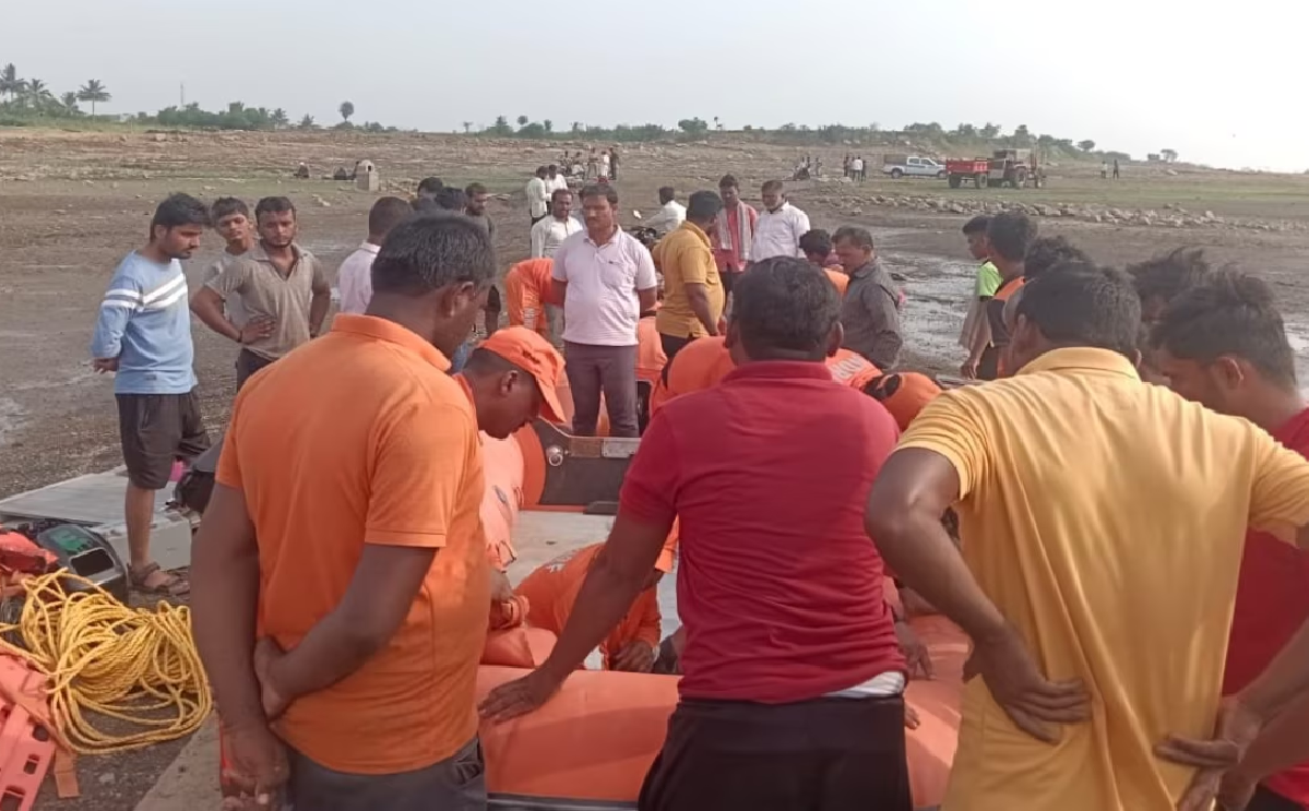 Maharashtra: पुणे में बड़ा हादसा, उजनी बांध में नाव पलटने से 6 लोग लापता, रेस्क्यू ऑपरेशन जारी